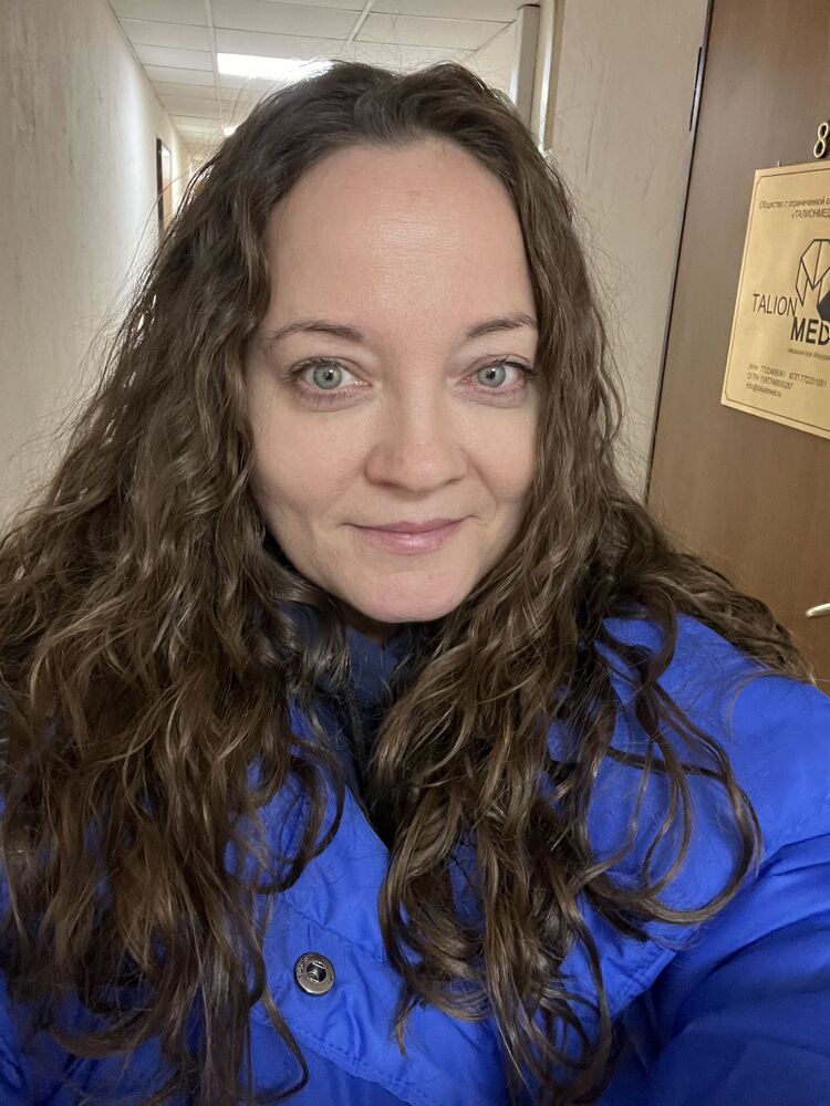  49588766  Anett, 42 ,    