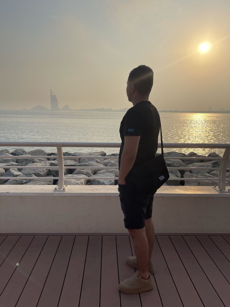 38307436  , 27 ,    