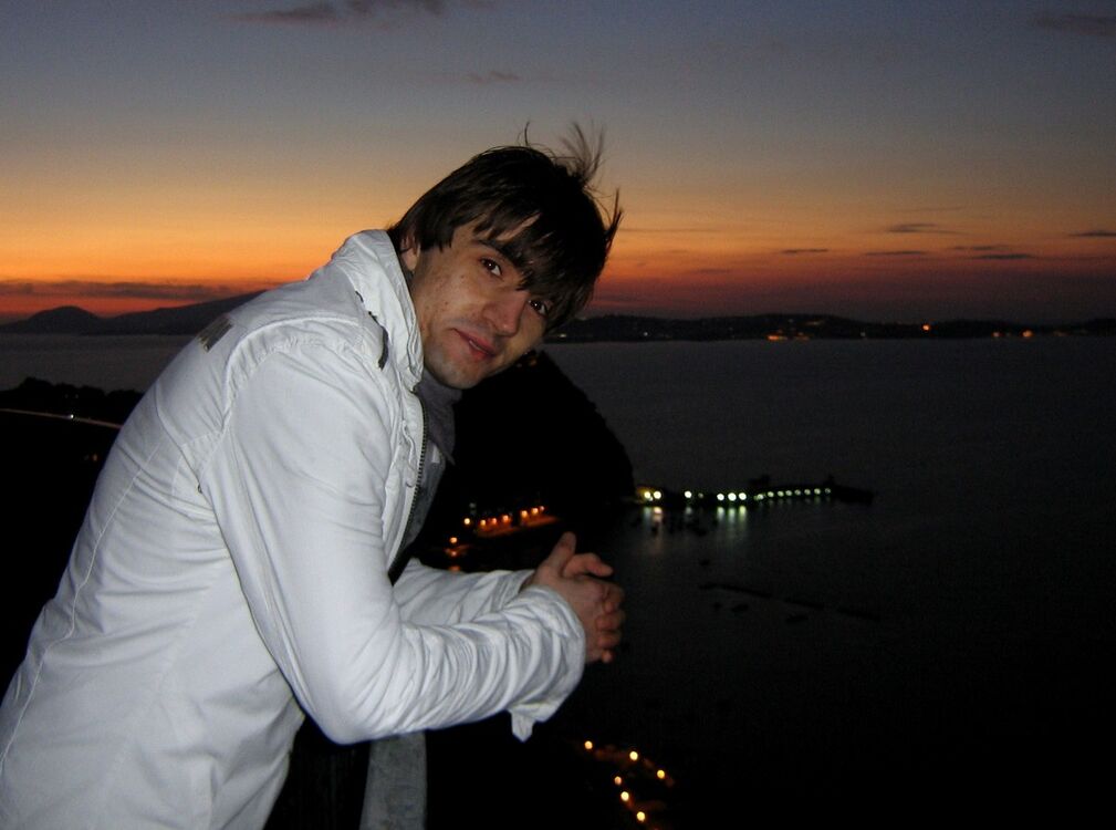  ,   Viktor, 39 ,   ,   , c 