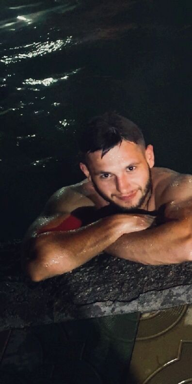  31514936  Denis, 31 ,    