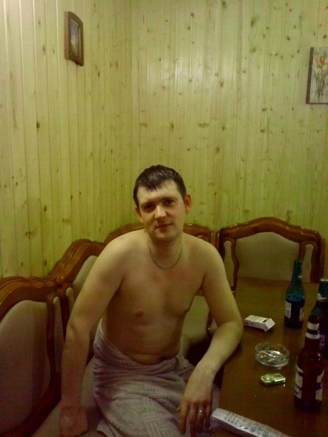  ,   Artem, 37 ,   