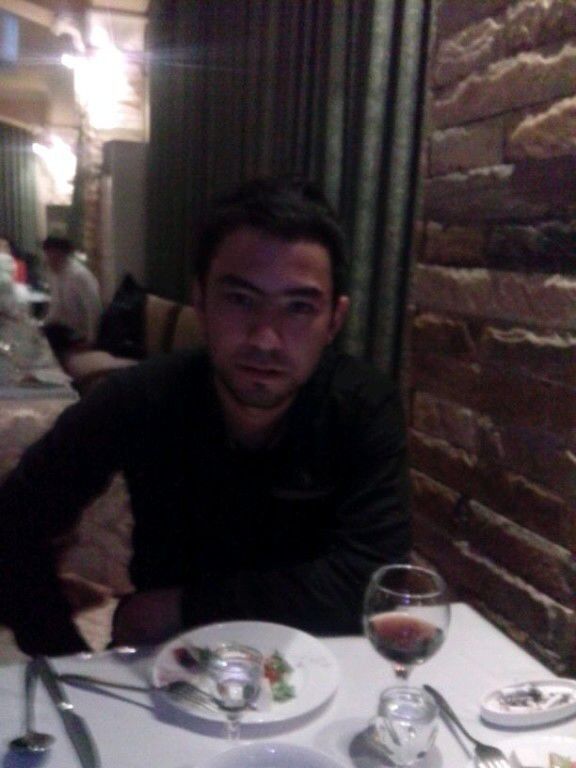  6048616  Farrux, 32 ,    