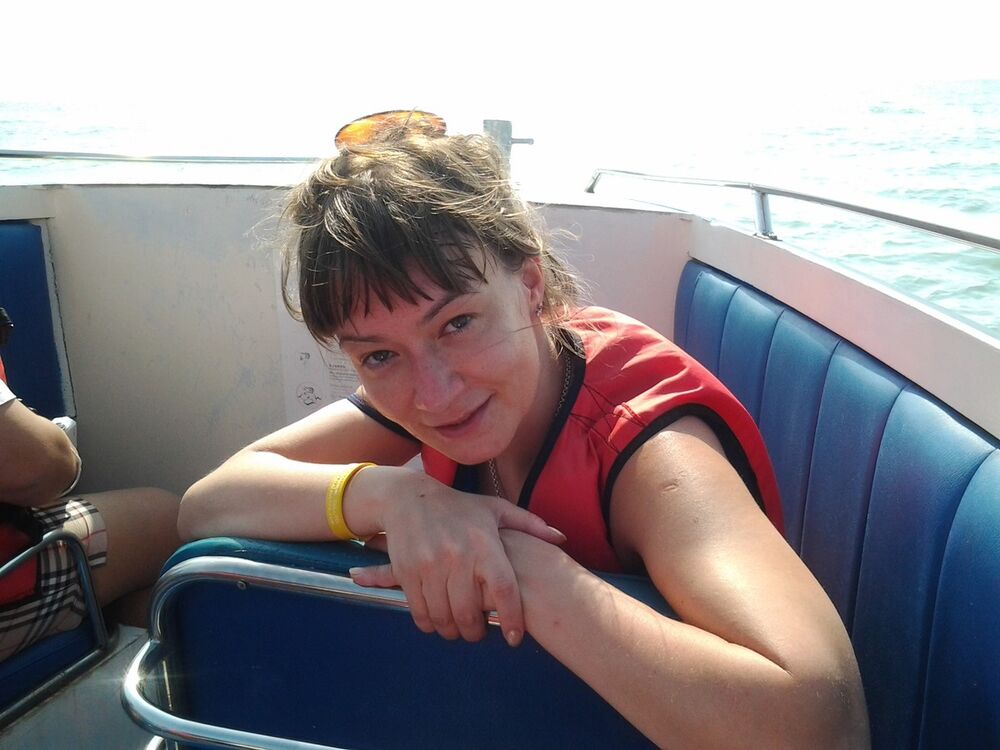  13654986  Elena, 37 ,    