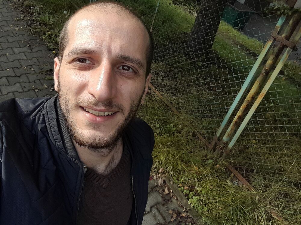  34805306  Giorgi, 27 ,    