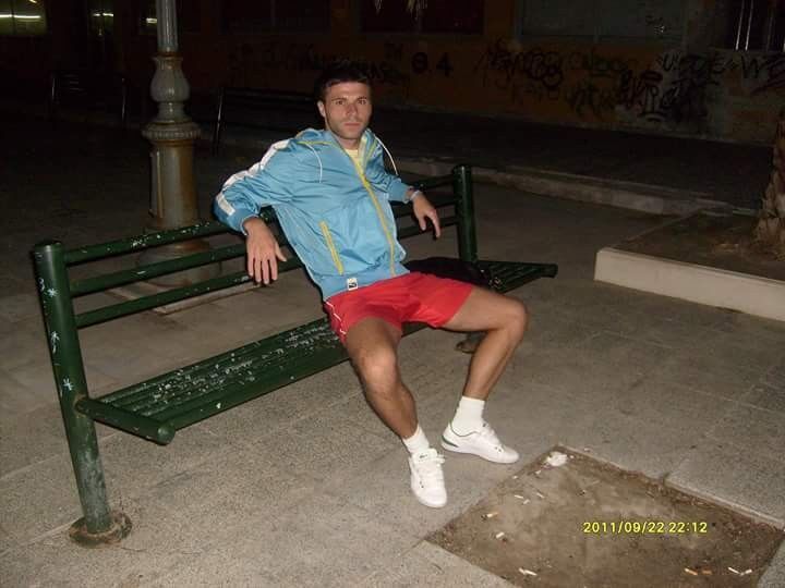  9926516  Zoran, 39 ,    