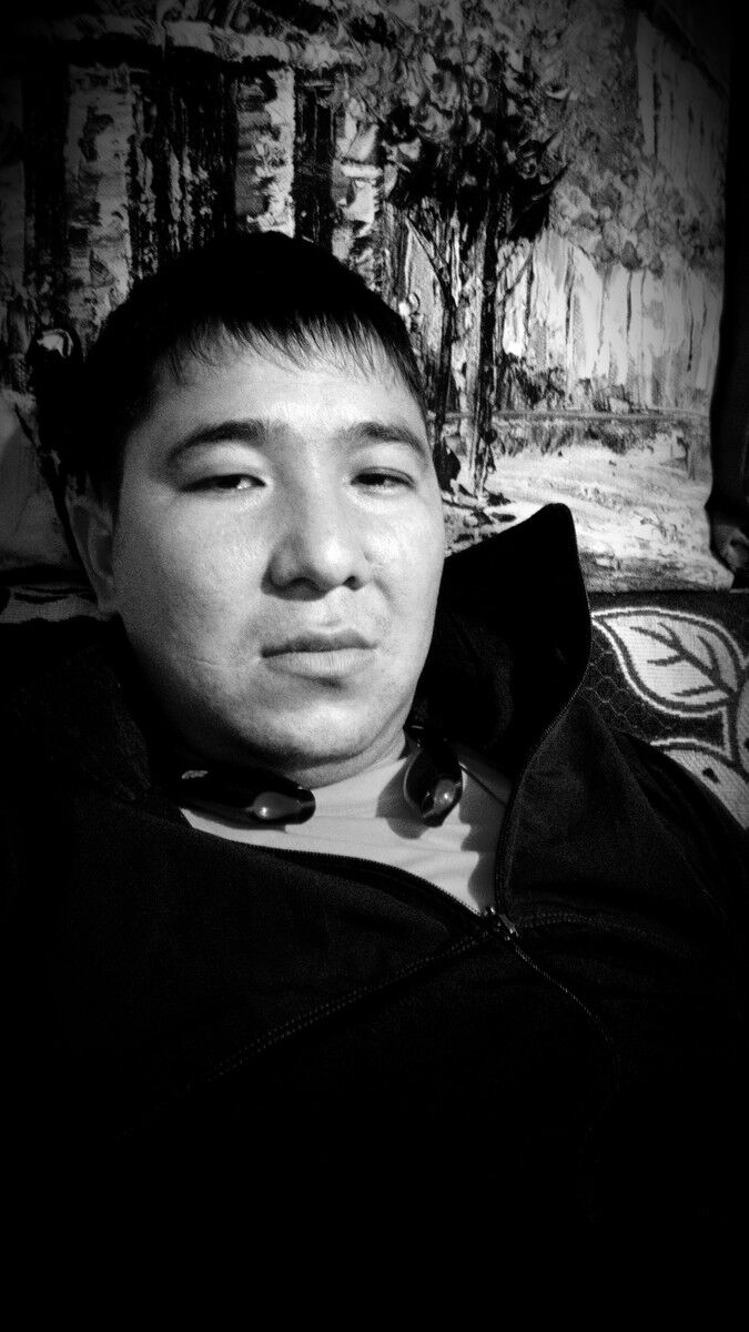  ,   Ermek, 33 ,   ,   , c 