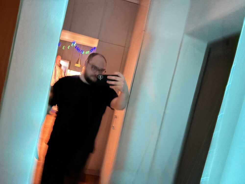  53033316  , 37 ,    