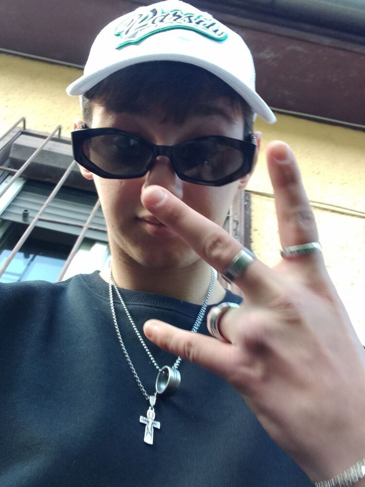  ,   Romchik, 19 ,   ,   