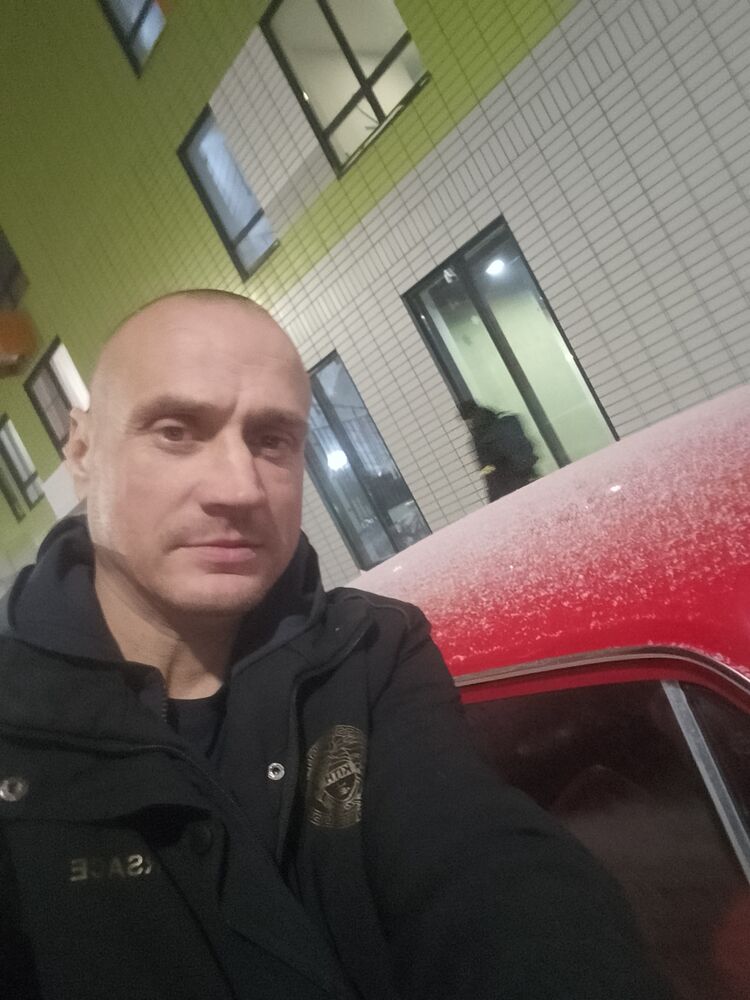  31794616  , 42 ,    