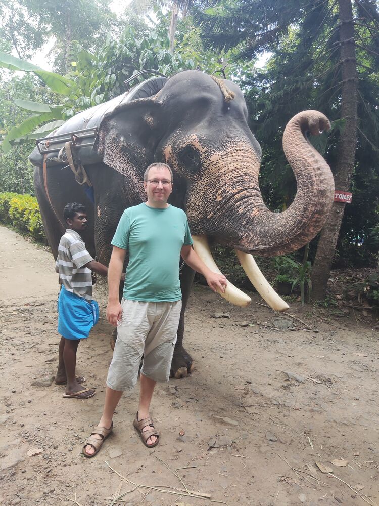  ,   Vlad, 39 ,   ,   , c 