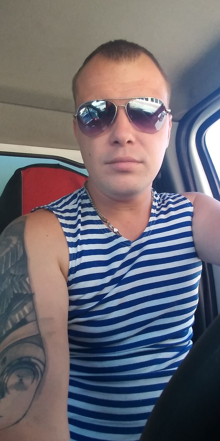  28078626  , 37 ,    