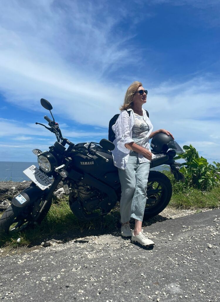 ���������� �����-���������, ���� ������� �������, 61 ���, ������������ ��� c�������� ���������