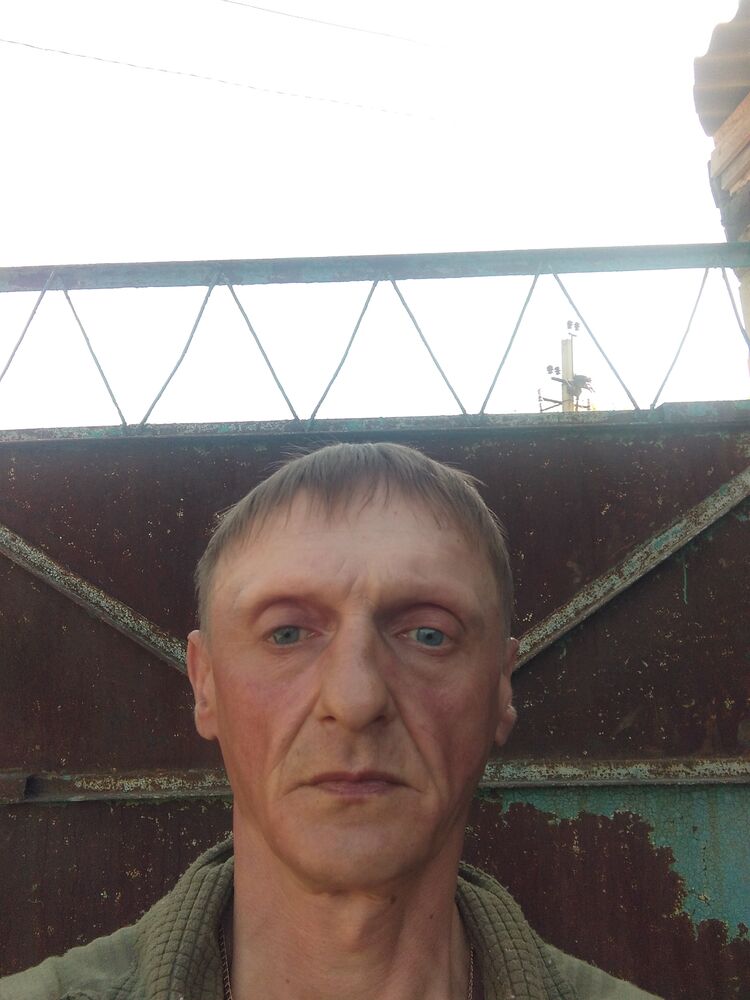  ,   Maksim, 41 ,   c 