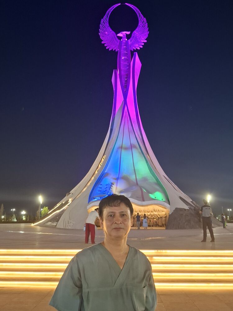  54546646  Shuhrat, 47 ,    