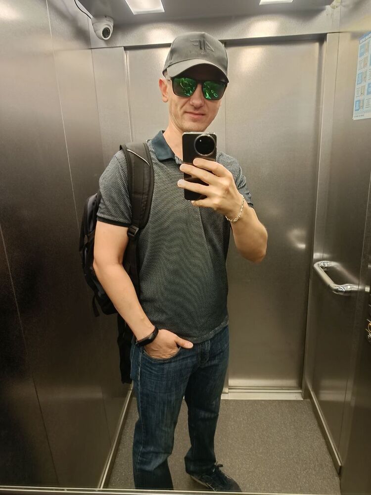  46113086  , 42 ,    