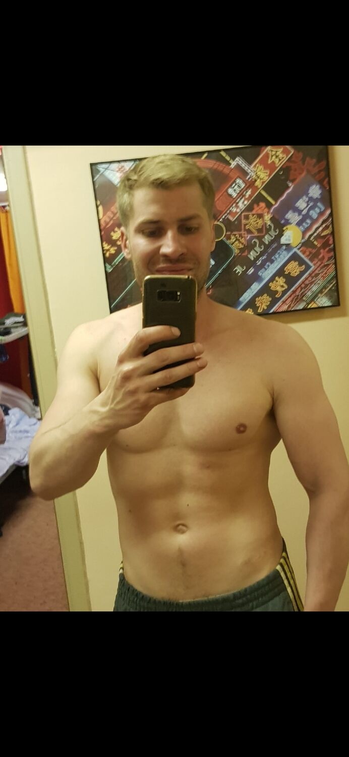  23991076  Alrks, 39 ,    