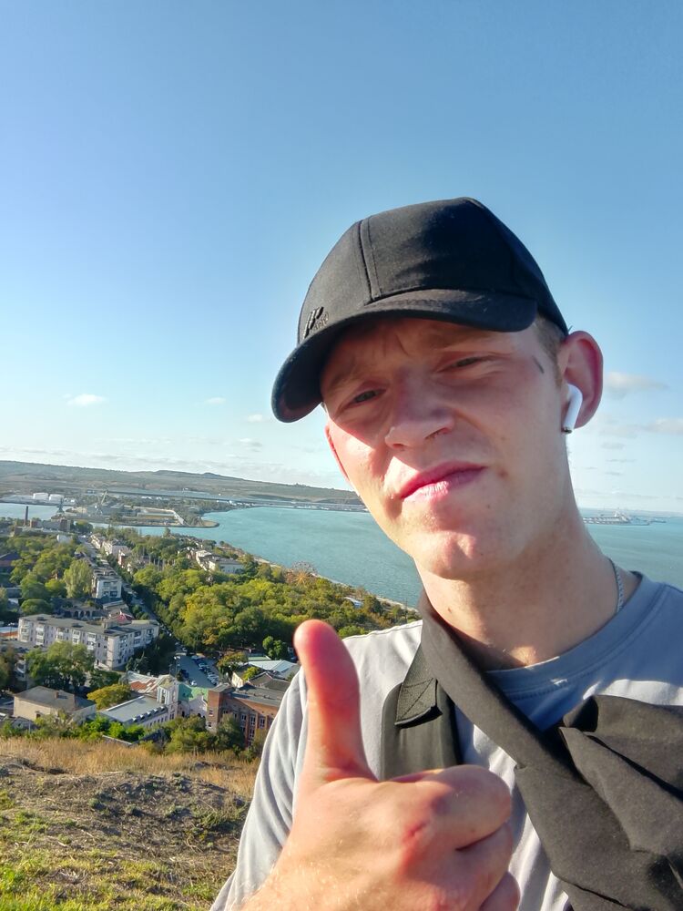  49551516  Sergey, 23 ,    