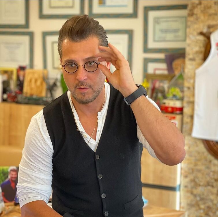  ,   Dennis, 50 ,   c 