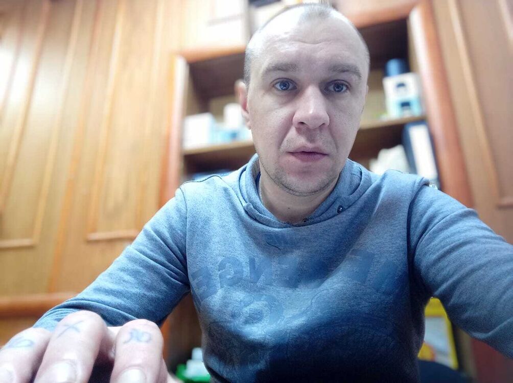  34347216  Artyr, 37 ,    Novy