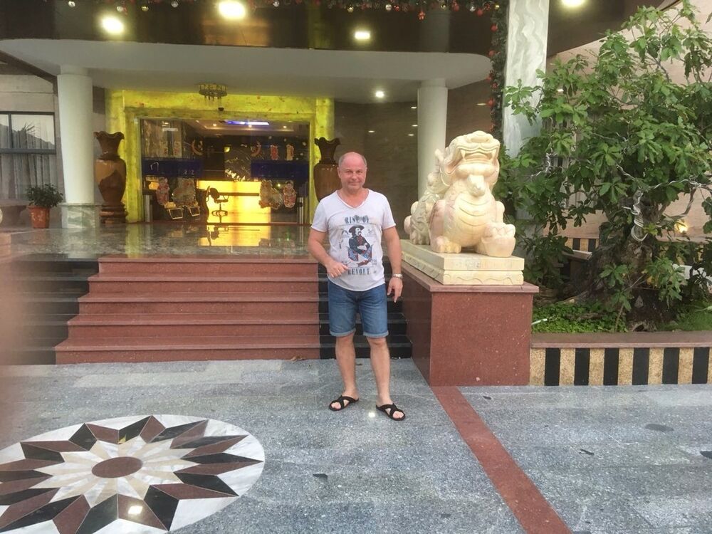  ,   Evgeniy, 54 ,   