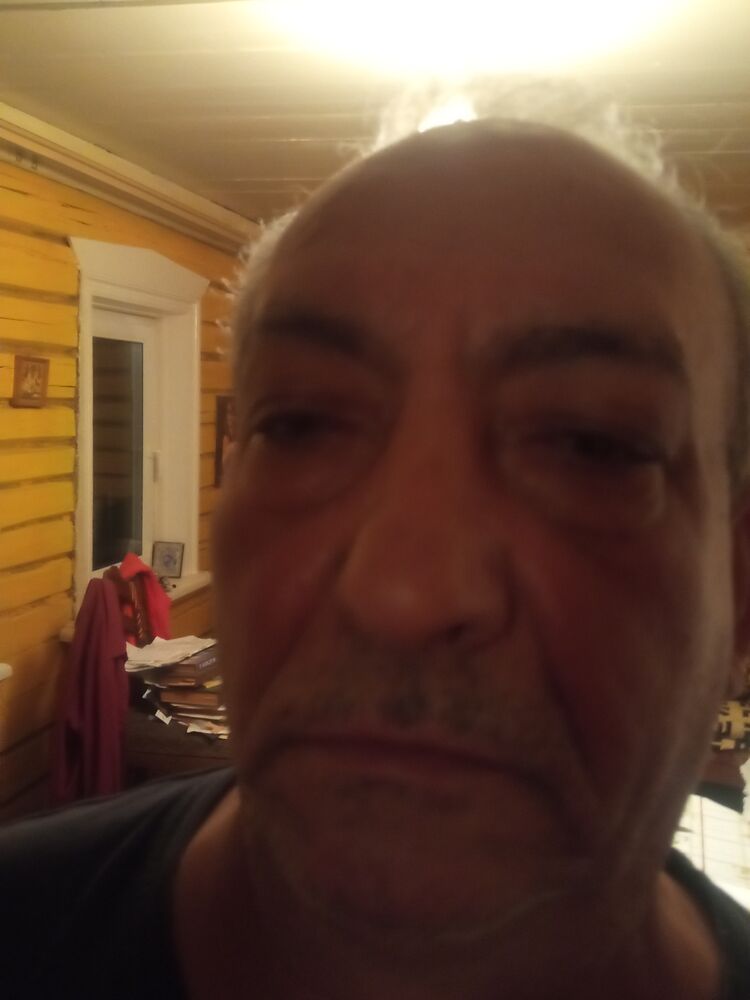  42298936  Polat, 67 ,    