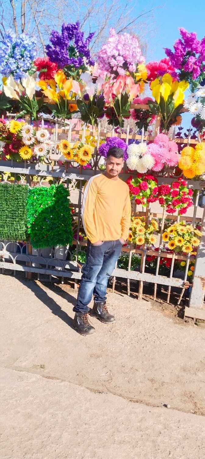  Ara,   Venky, 28 ,   ,   