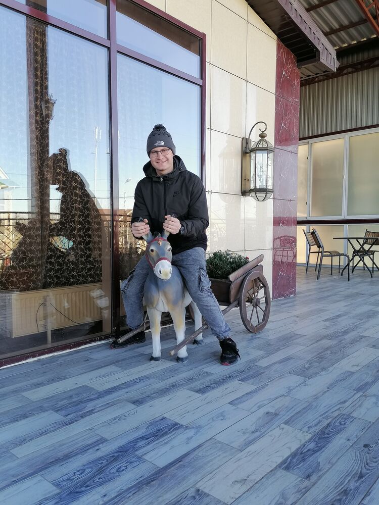  50876076  , 28 ,    