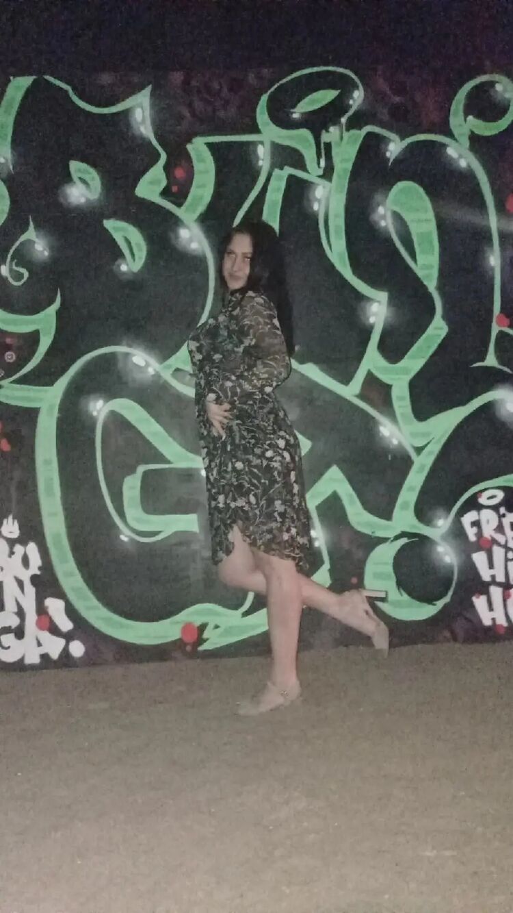  ,   Alexandra, 29 ,   ,   