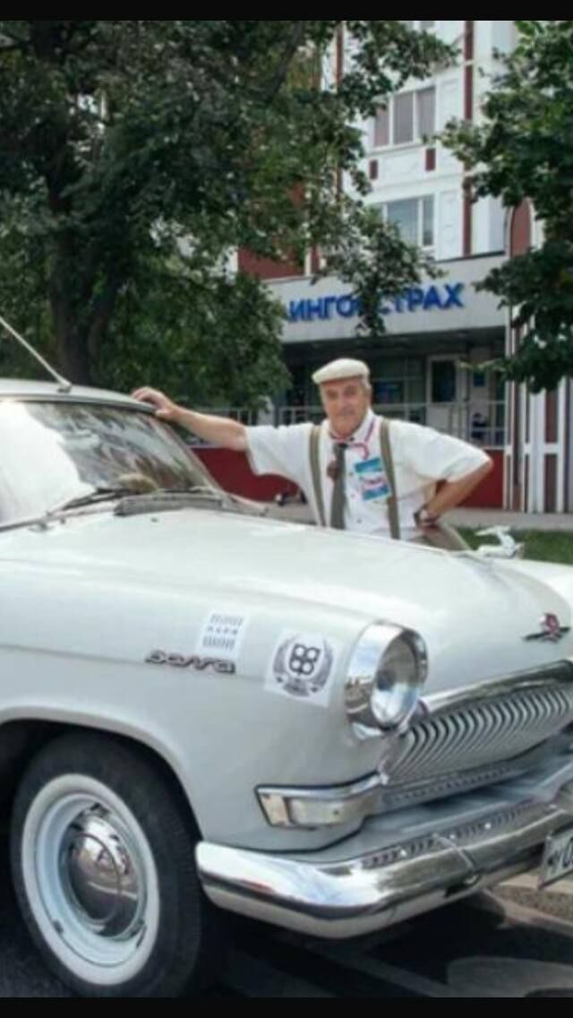  52671796  Mikhail, 57 ,    