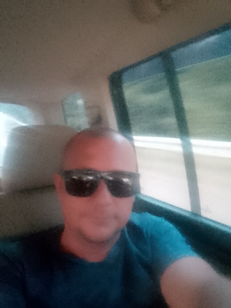  28031136  , 39 ,    