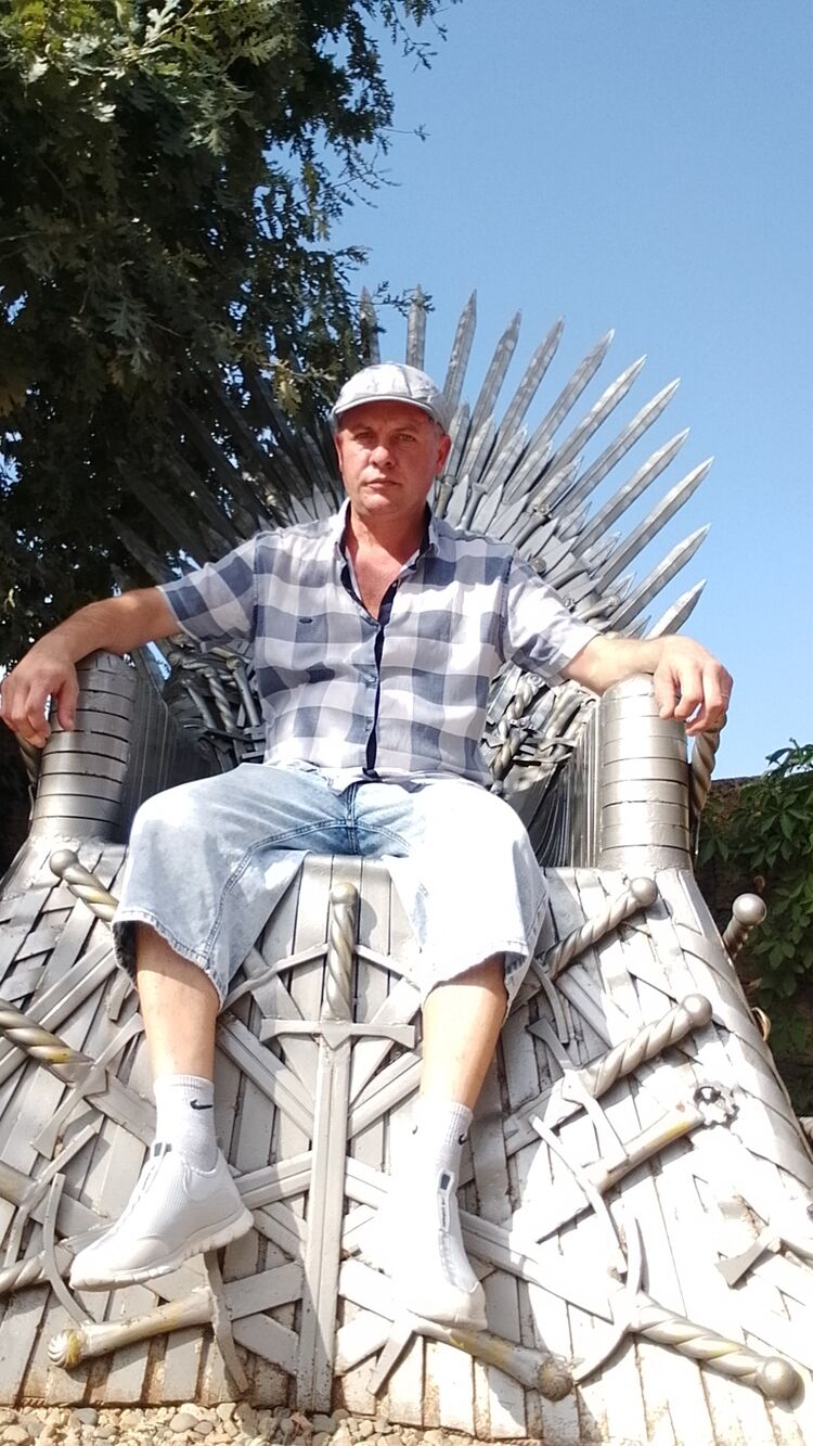  ,   Ruslan, 40 ,   ,   