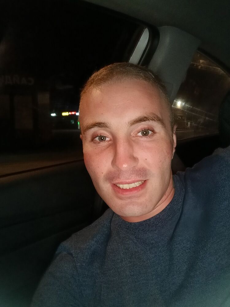  49170436  Vlad, 28 ,    