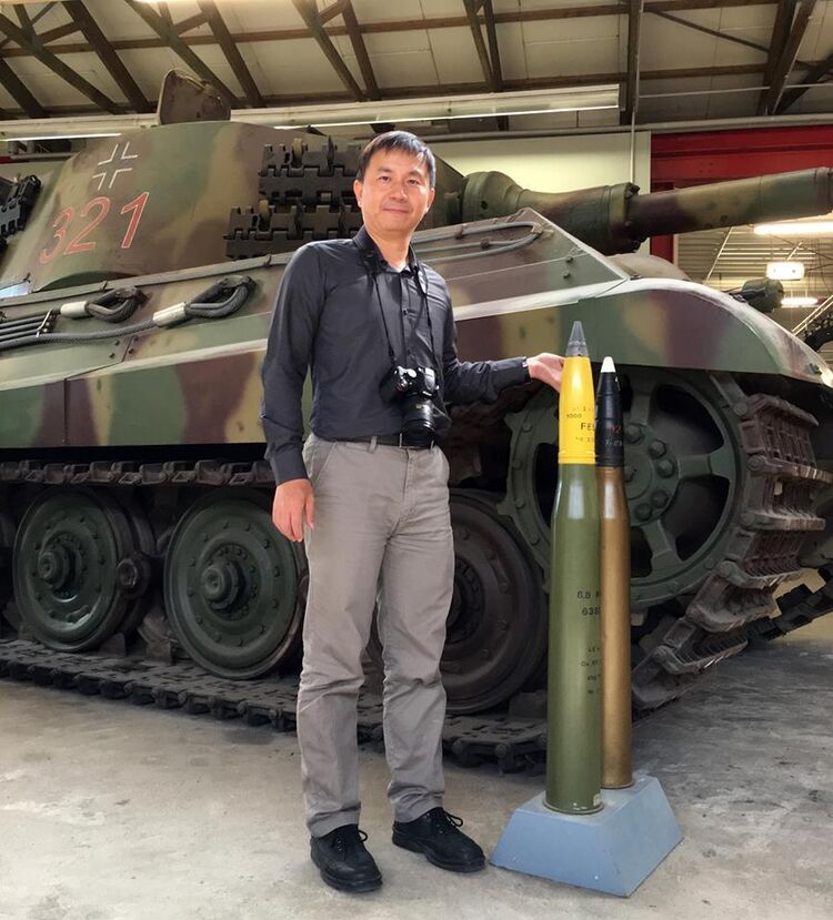  ,   Lin Cheng, 56 ,   ,   