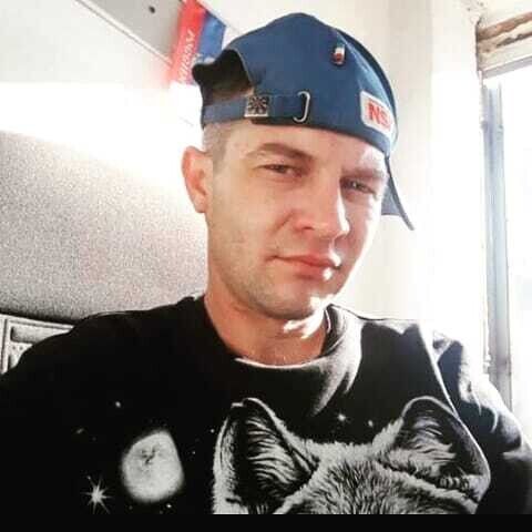  ,   Dark Angel, 37 ,   ,   , c 