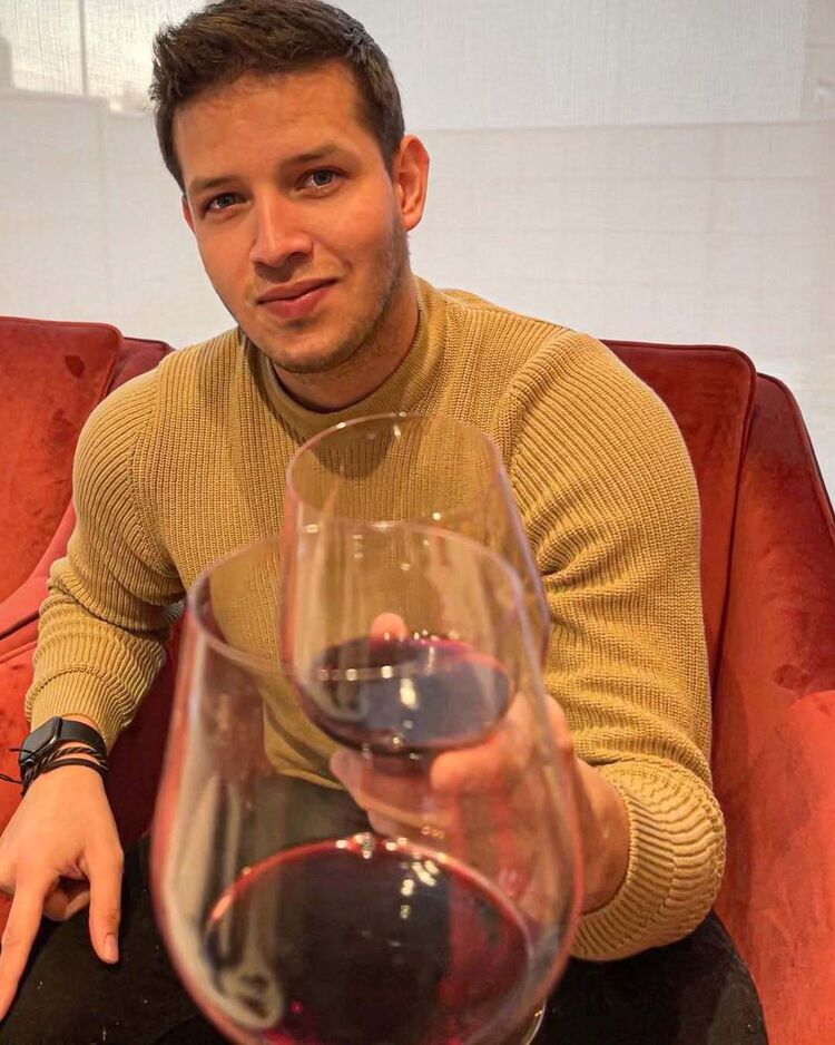 ���� 56411316 ������� �����, 38 ���, ���� ���������� � �������