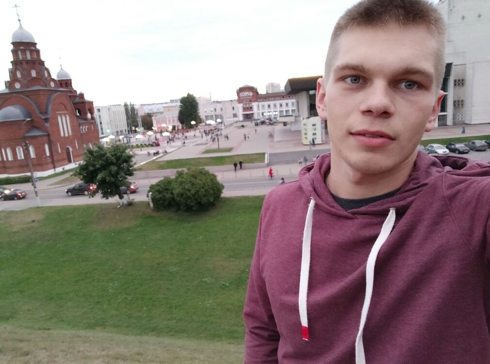  49618226  Anton, 27 ,    