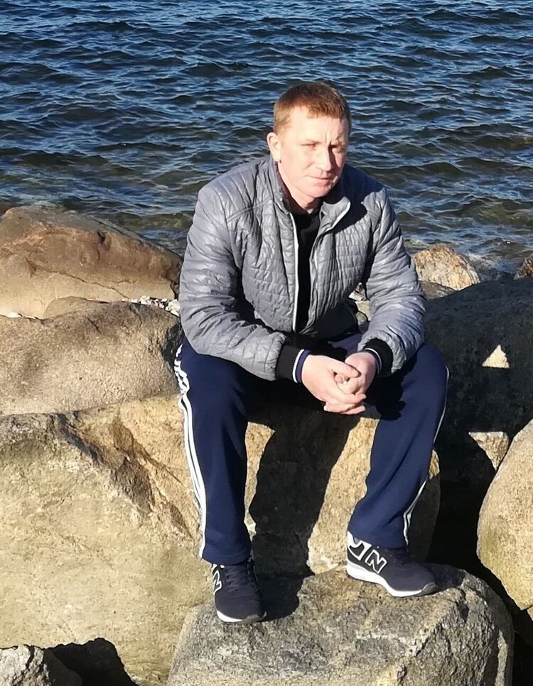  ,   Aleksej, 45 ,   ,   , c 