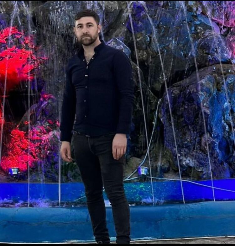  Frankfurt am Main,   Orkhan, 32 ,   ,   