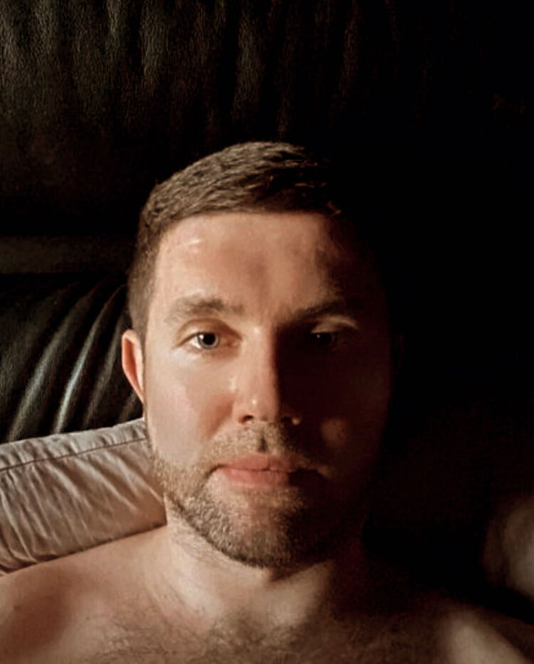  -,   Pavel, 35 ,   ,   , c , 
