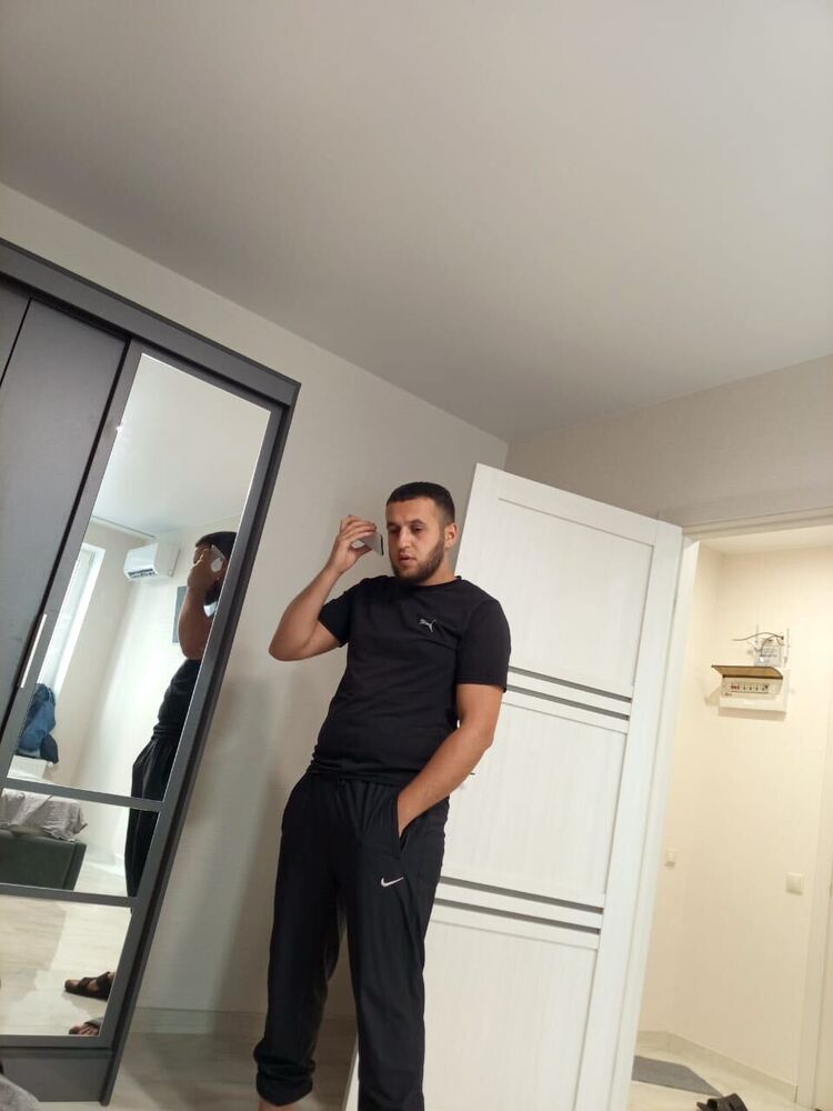  53066356  Raul, 23 ,    