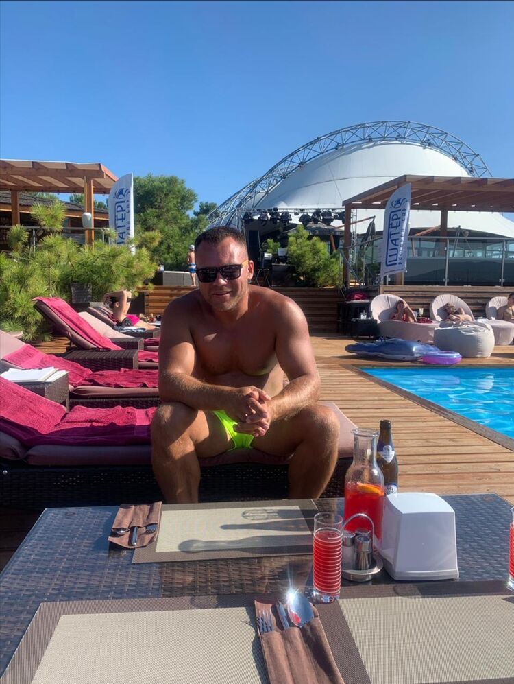  ,   Ojrus, 34 ,   ,   