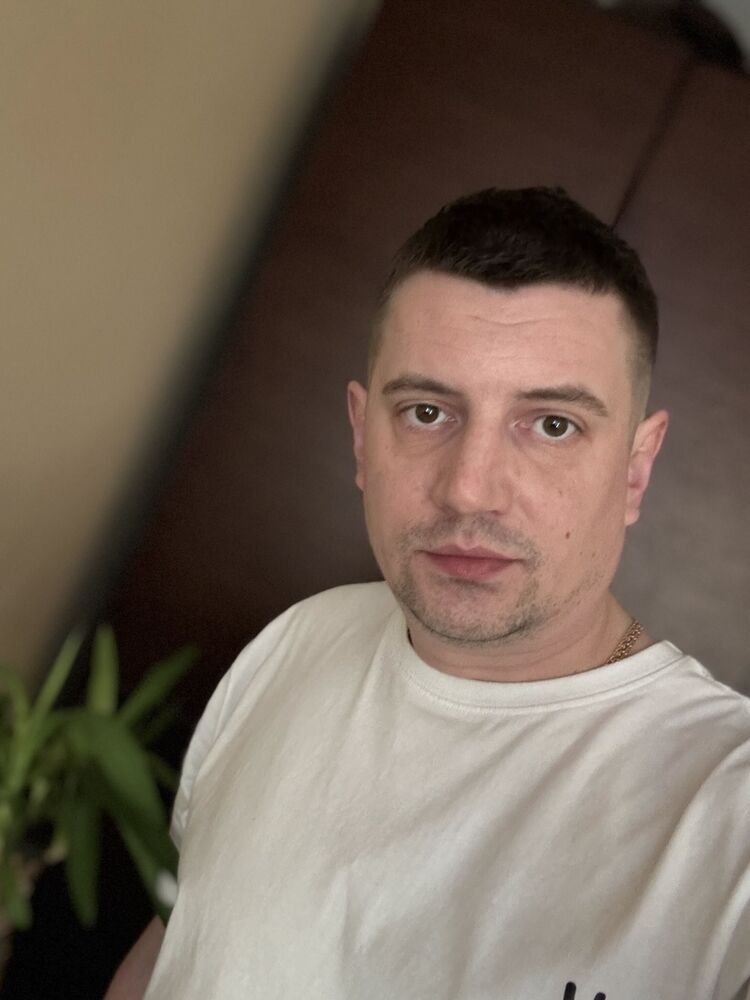  ,   Aliaksei, 35 ,   ,   , c 