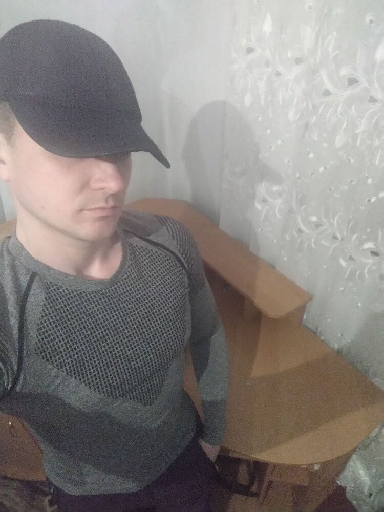  25099716  Vadim, 39 ,    