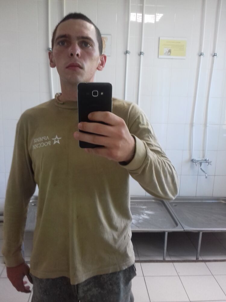  34810926  David, 23 ,    