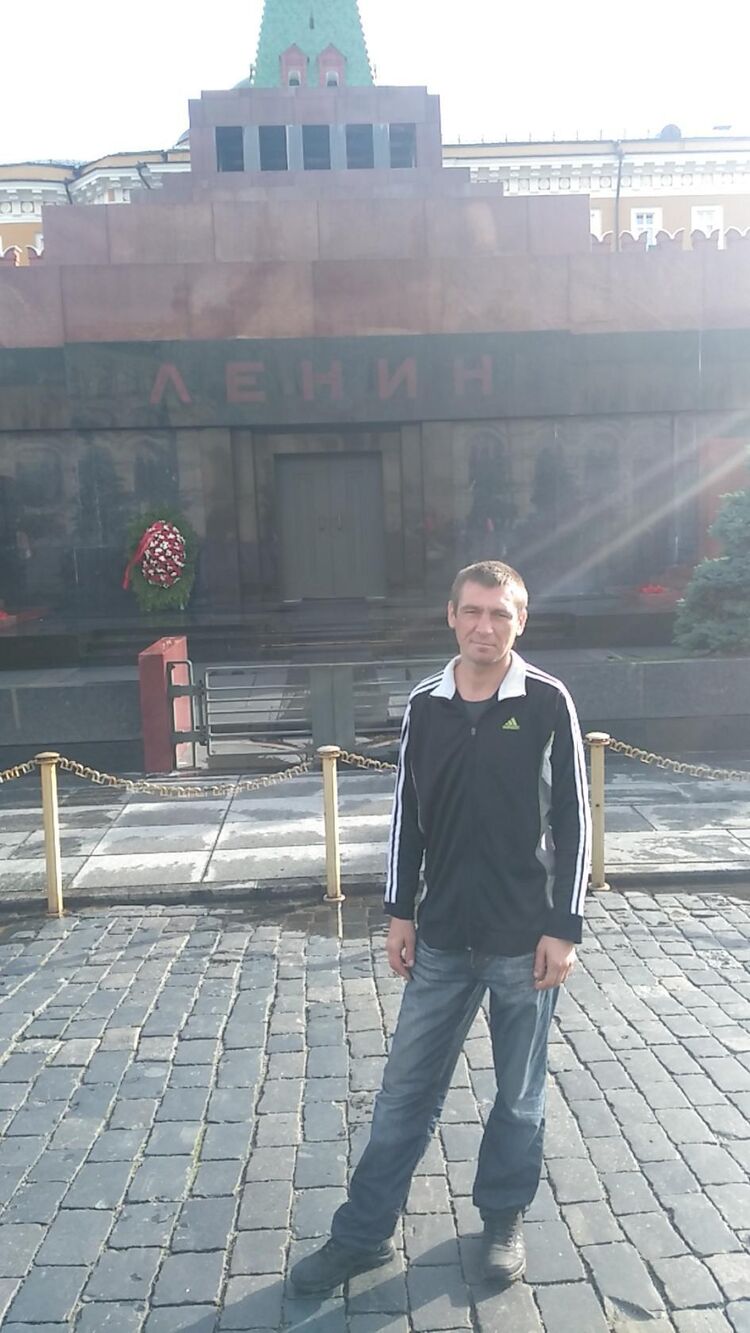  48679756  Artem, 41 ,    