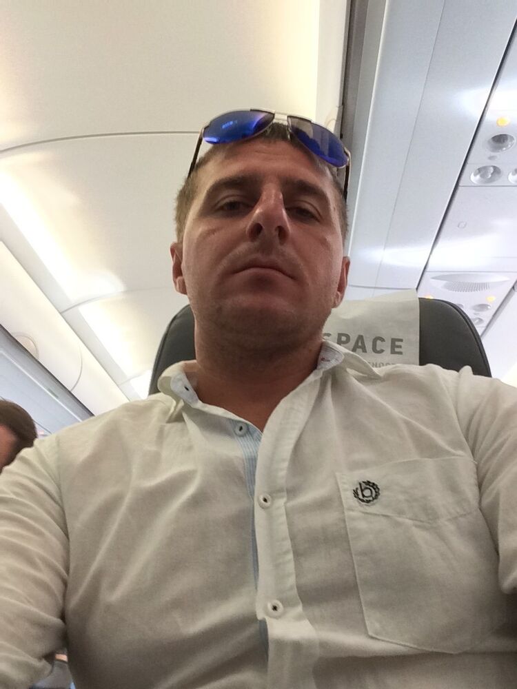  ,   Ivan, 40 ,   ,   , c 