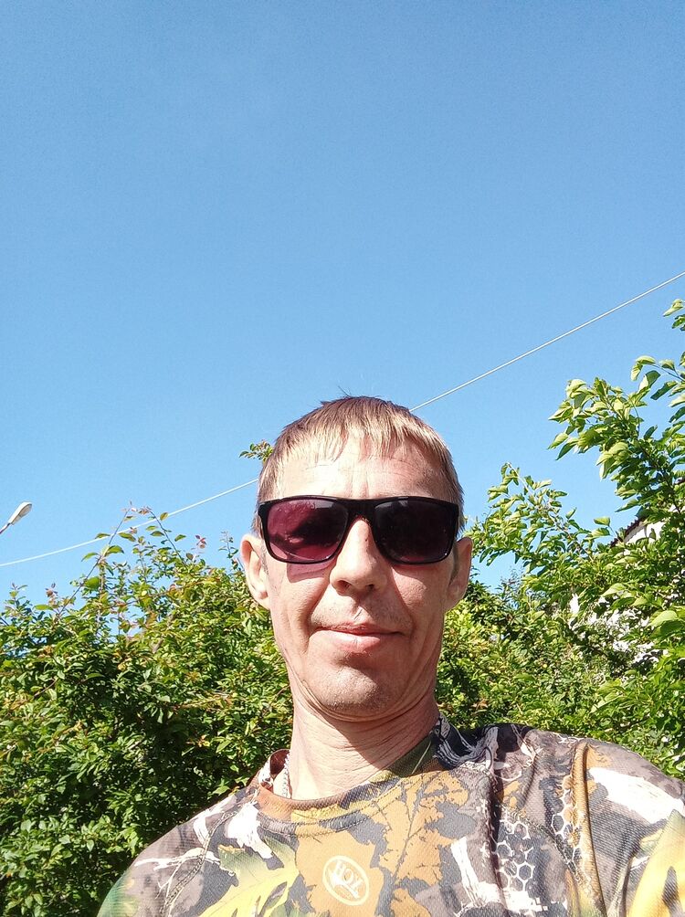  28098956  , 45 ,    