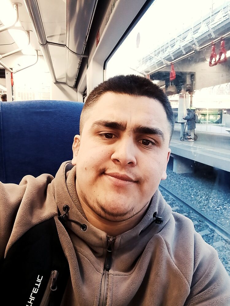  51269246  Rasul, 29 ,    