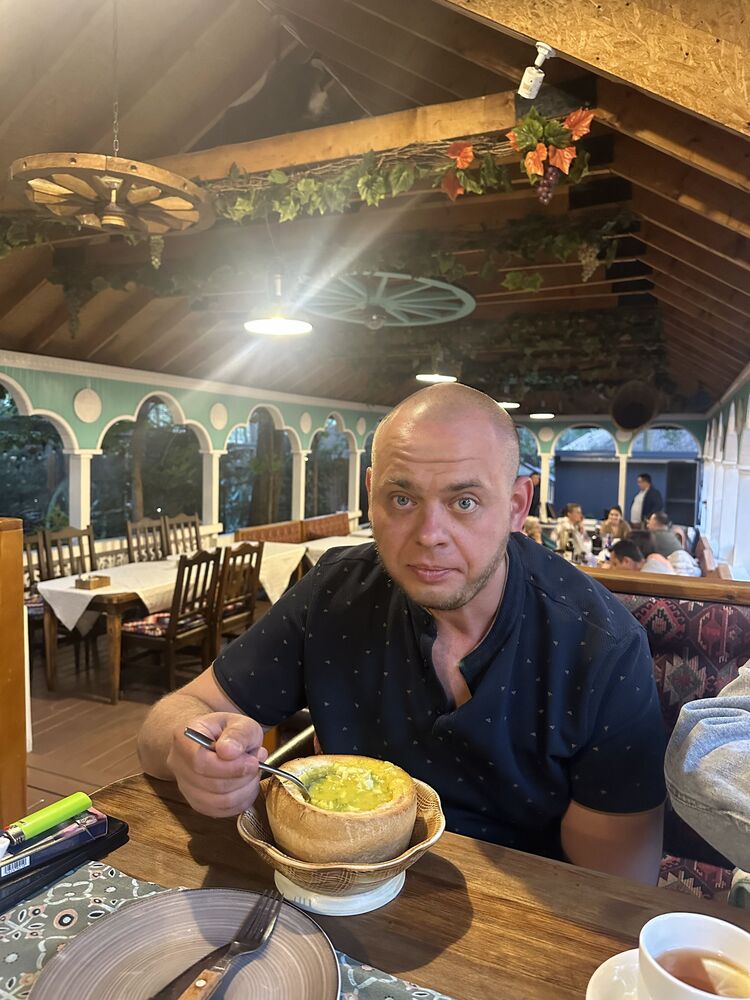  52125816  , 33 ,    -