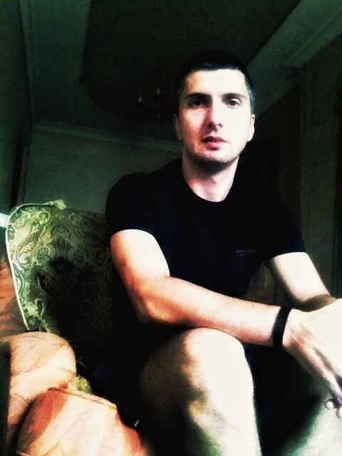  7836556  Eric, 35 ,    